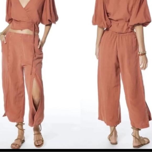 Young Fabulous & Broke YFB NWT Split Leg Cove Pant Size Medium M Orange
